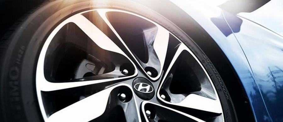 Hyundai Avante 2014 года  (фото 19 из 24)